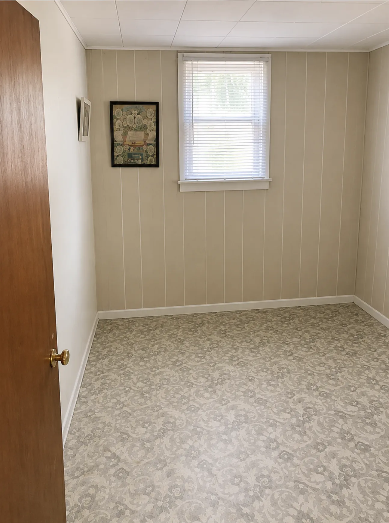 Existing Utterson bedroom before renovation