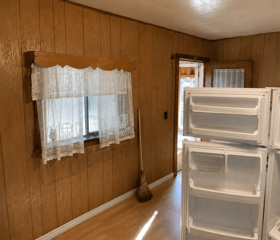 Existing Utterson kitchen before renovation
